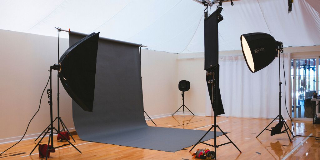 How to photograph clothes for eCommerce - Setup your studio