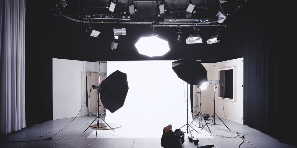 How to use lighting equipment?