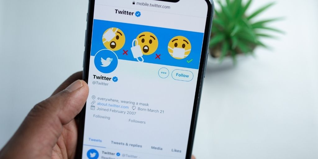 Promote Your Fashion Brand on Twitter