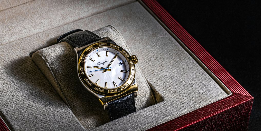 Use props as a storyteller