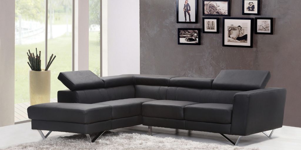 Use uniform and neutral lighting